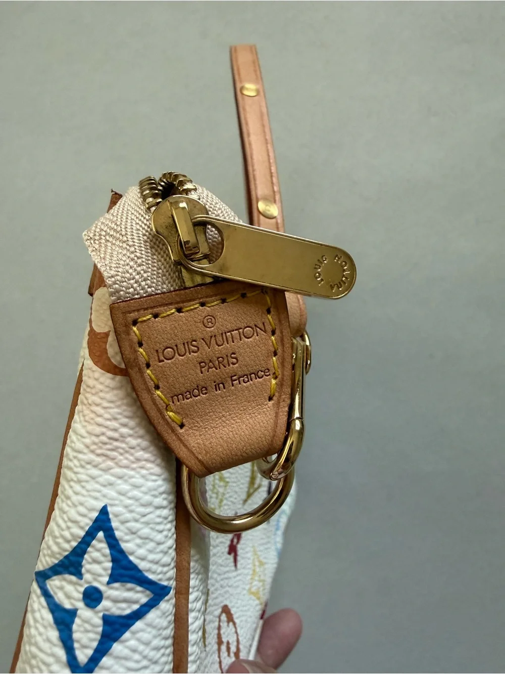 *Pristine* Louis Vuitton Vintage White Multicolor Monogram Pochette Shoulder Bag